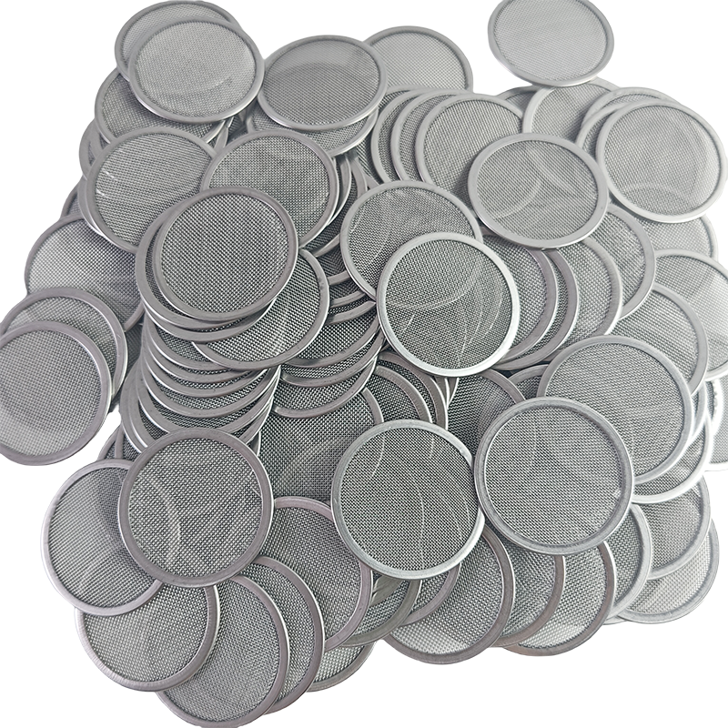 Bulk quantity of stainless steel wire mesh filter discs manufactured for wholesale industrial supply